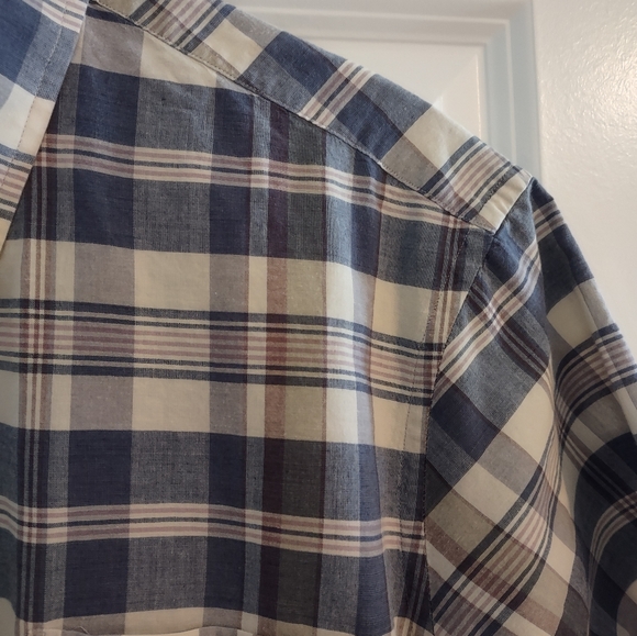 Ralph Lauren Plaid Short Sleeve Button Down Shirt - Picture 4 of 11